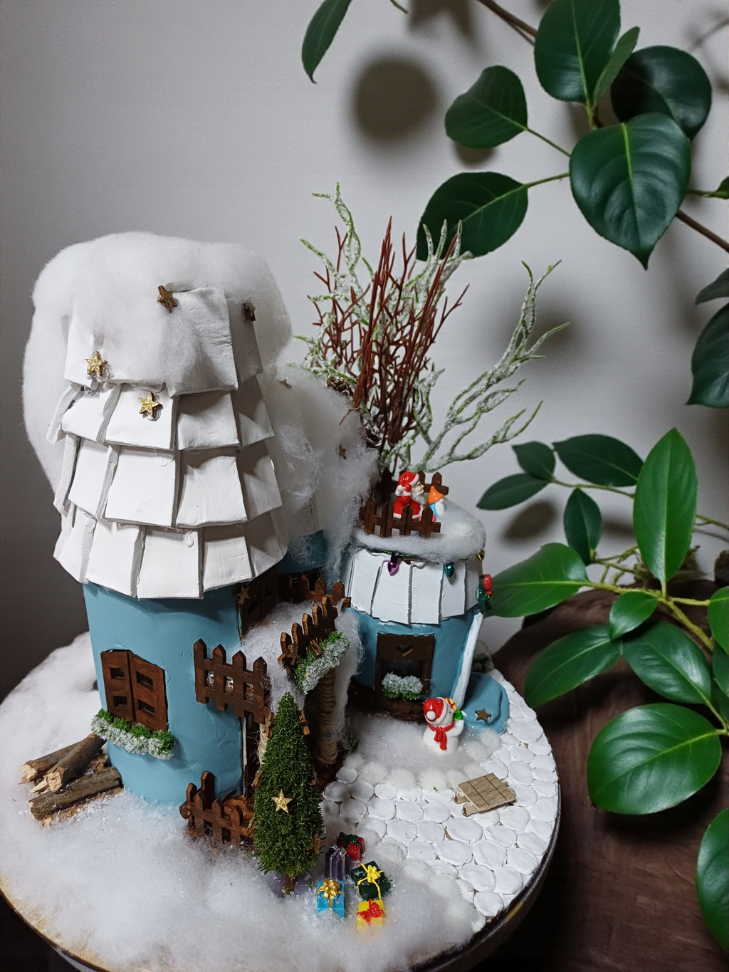Noel & Yeni Yıl LED Peri Evi – El Yapımı Seramik Dekor