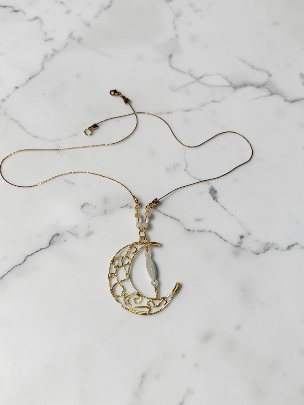 Handmade Mother of Pearl & Agate Filigree Jewelry Set – Crescent Moon Necklace, Bracelet & Earrings
