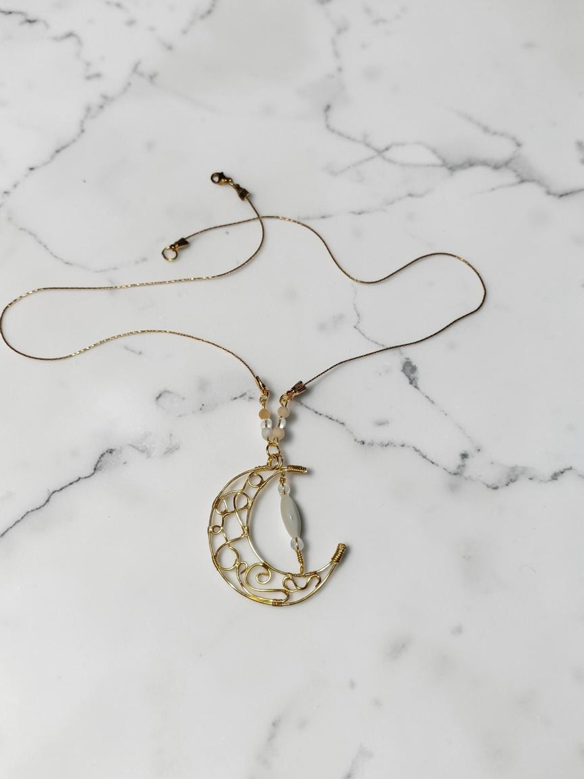 Handmade Mother of Pearl & Agate Filigree Jewelry Set – Crescent Moon Necklace, Bracelet & Earrings