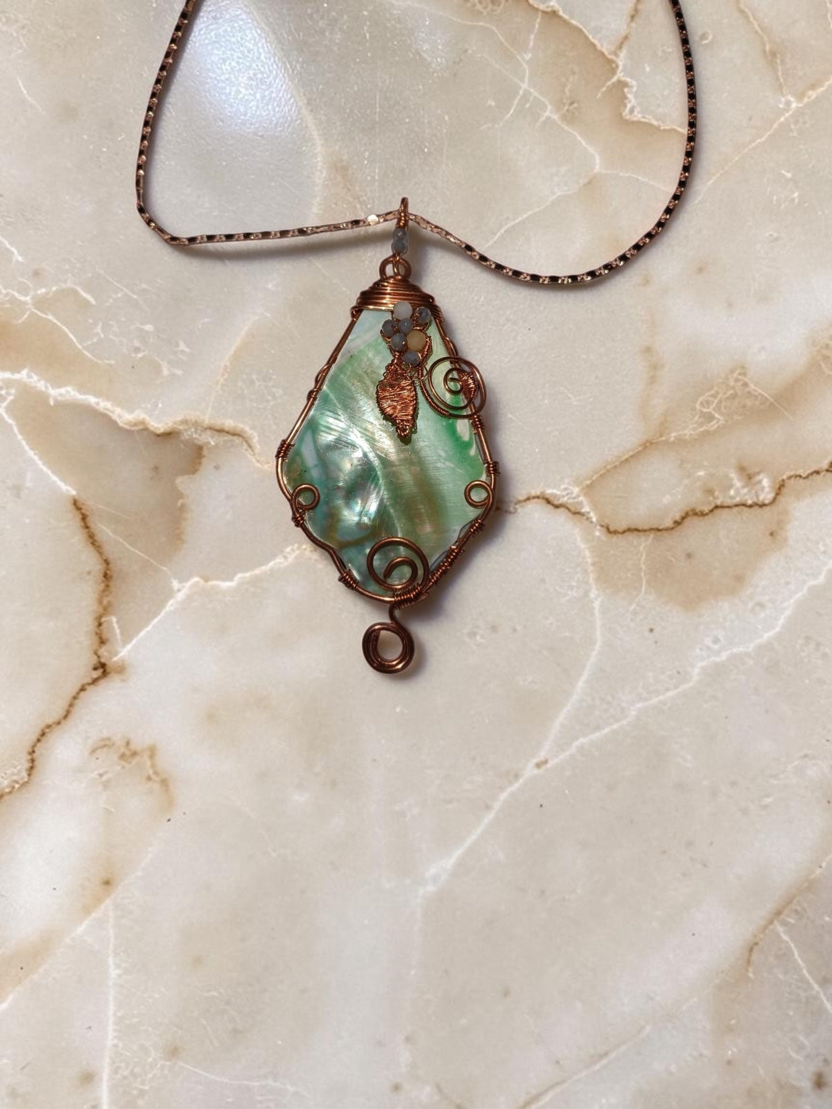 Handmade Seashell & Copper Wire Necklace – Crystal Beads, Copper Leaf, Ocean-Inspired Artisan Jewelry