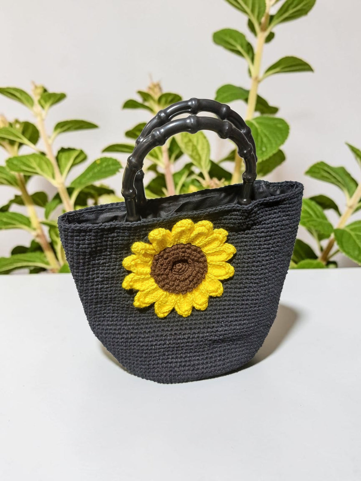 Handmade Crochet Sunflower Bag – Black Cotton Macrame Yarn, Floral Motif Handbag
