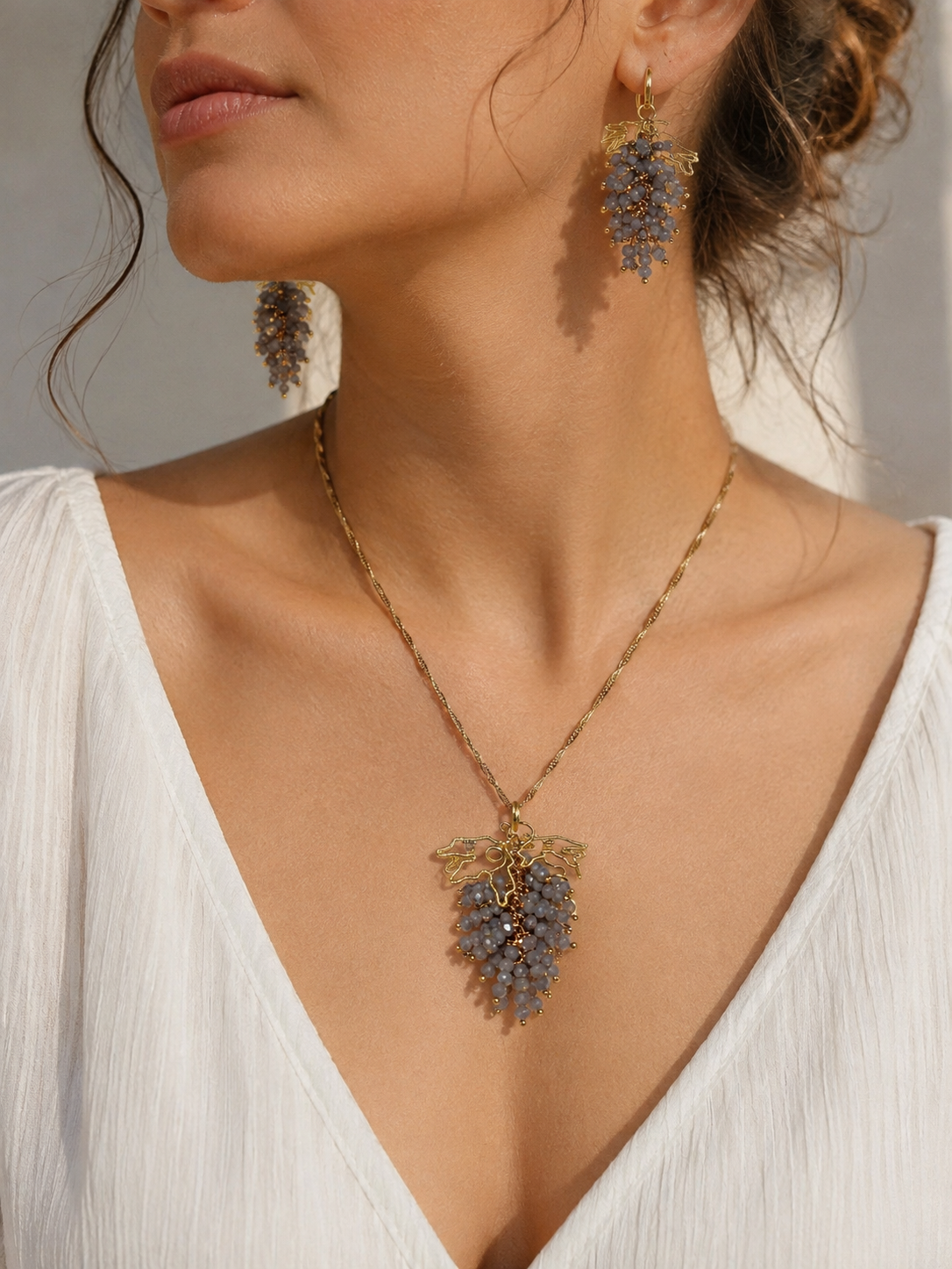 Handmade Crystal Grape Cluster Necklace & Earrings Set – Gold-Tone Botanical Jewelry